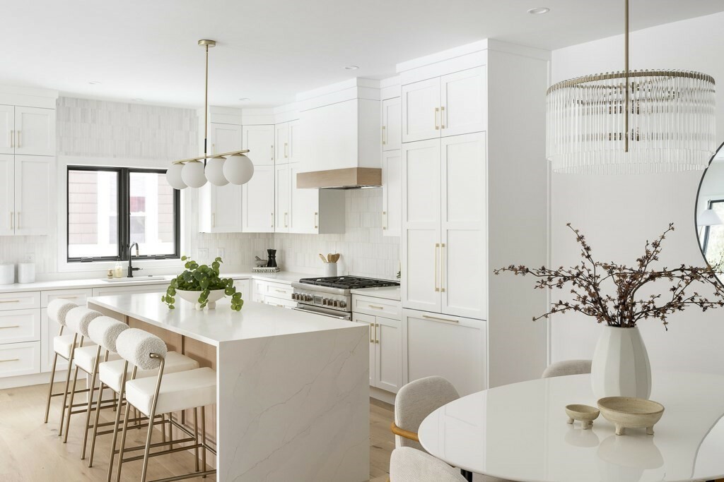 Property Photo:  226 Auburn St 226  MA 02466 