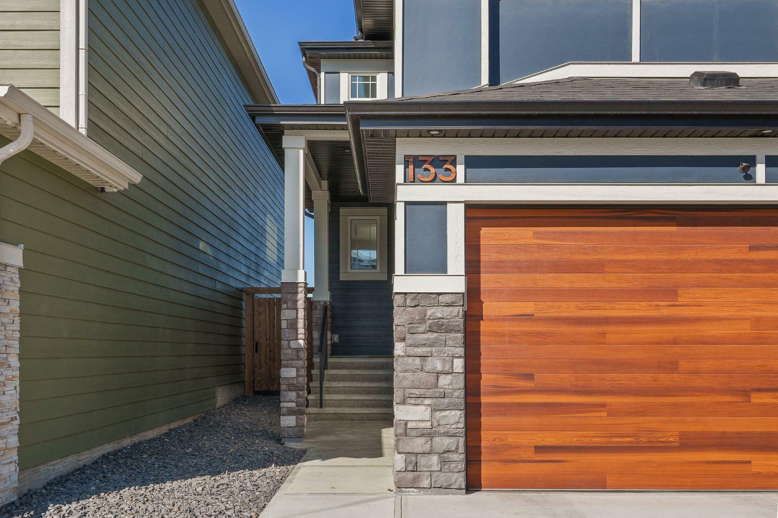 Property Photo: 133 Cranbrook Gardens SE AB T3M 3C3