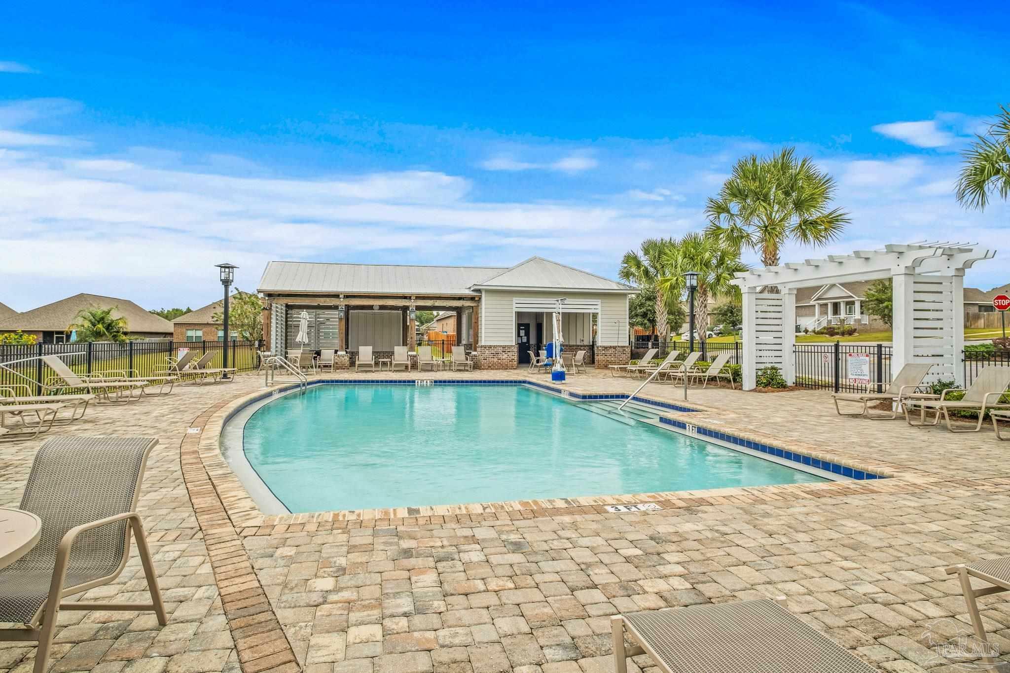 Property Photo: 7659 Burnside Loop FL 32526