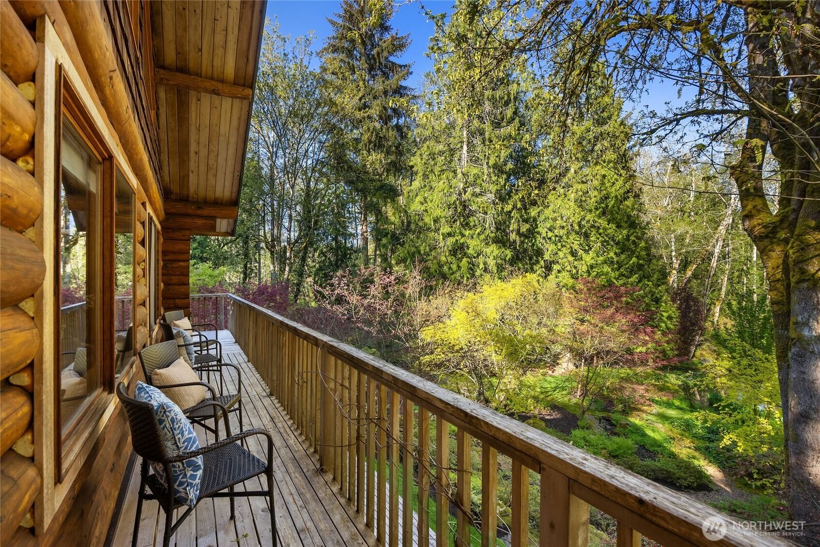 Property Photo: 8942 NE Wardwell Road WA 98110