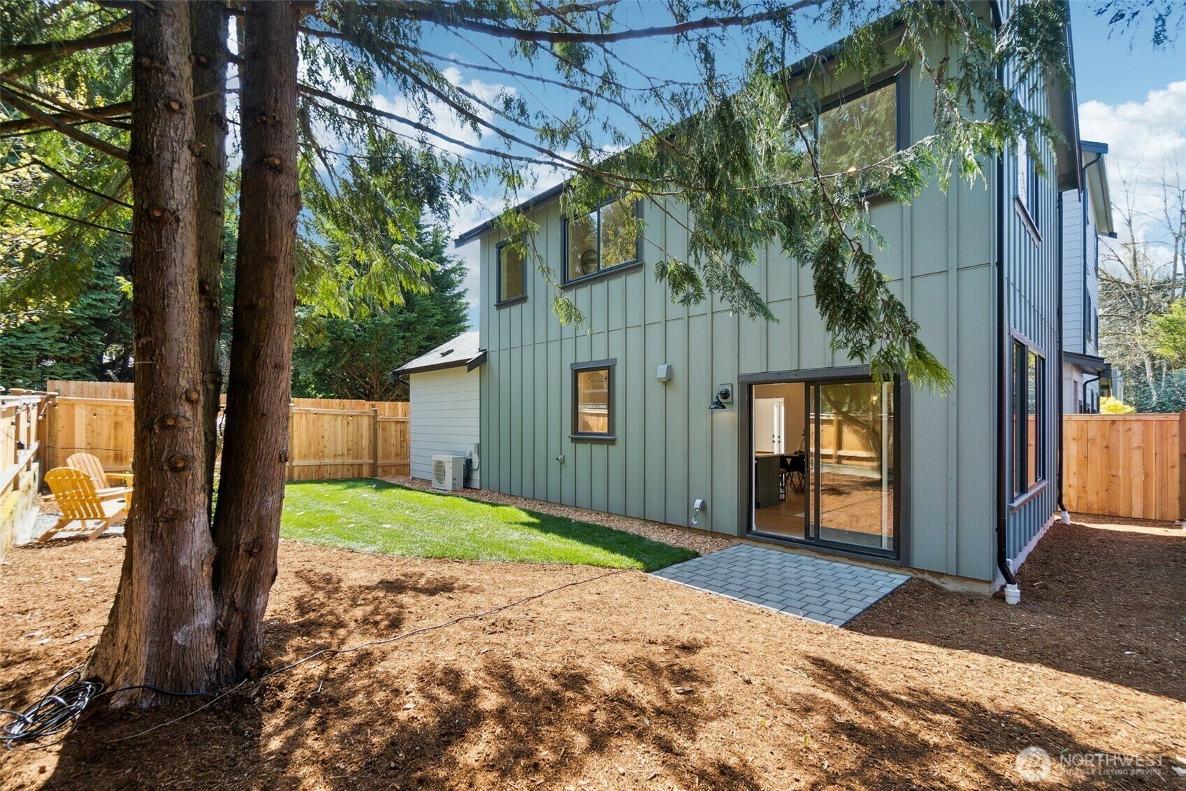 Property Photo: 9810 8th Avenue NE WA 98115