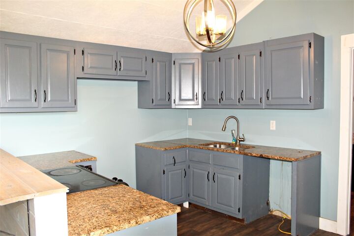 Property Photo: 1679 Rocky Hill Road KY 42163