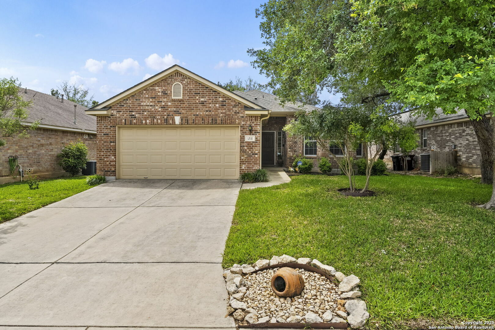 Property Photo: 1218 Mineral Hills TX 78260