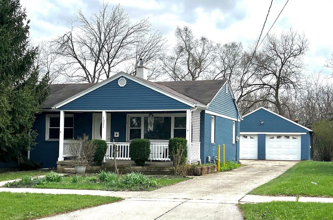Property Photo: 1321 Gartland Avenue WI 53548