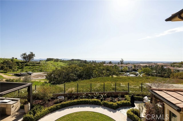 Property Photo: 212 Clear Falls CA 92602