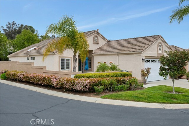 Property Photo: 23863 Via Pamilla CA 92562
