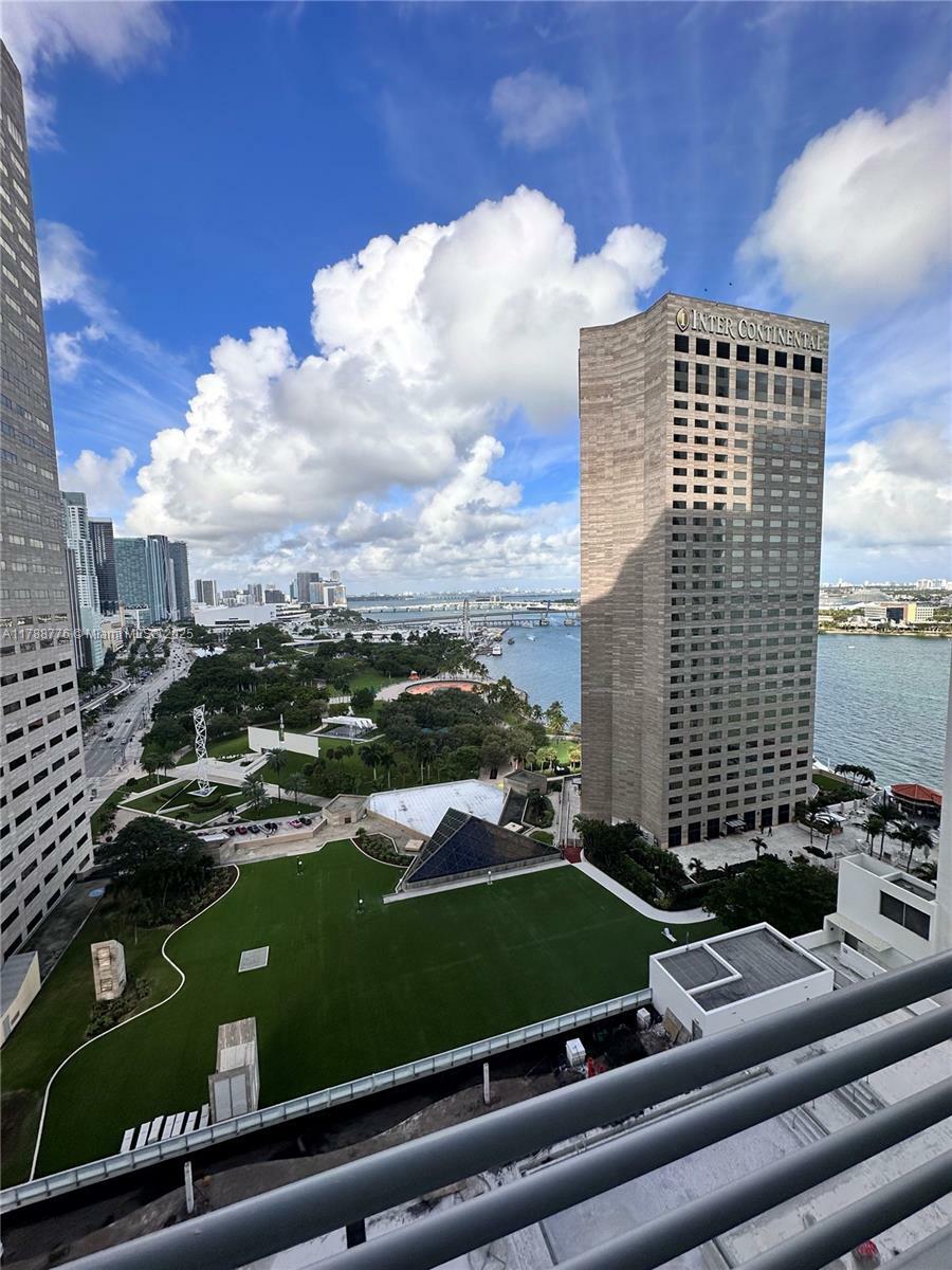 Property Photo: 325 S Biscayne Blvd 2322 FL 33131