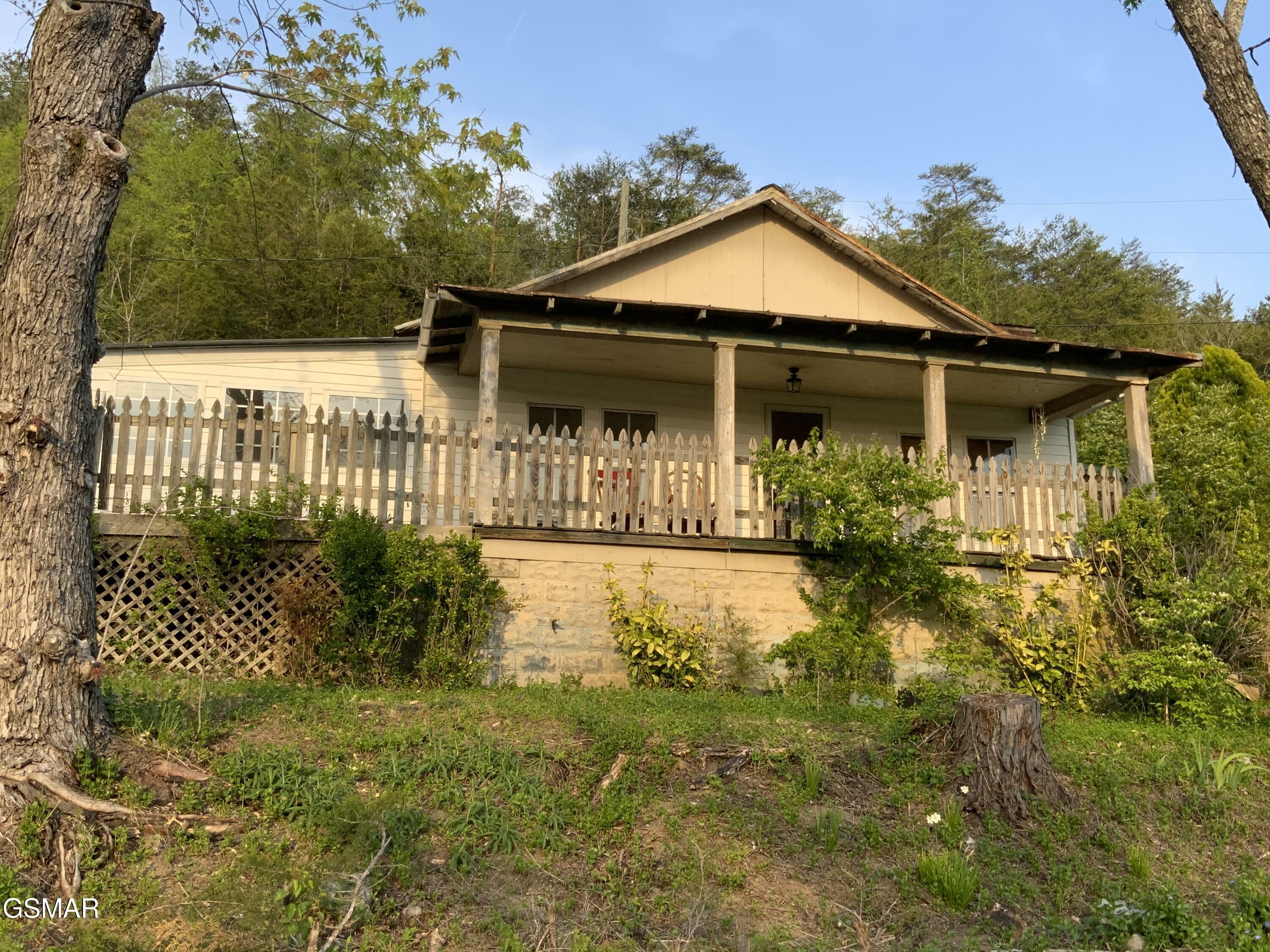 Property Photo: 2519 Maples Branch Rd. TN 37876
