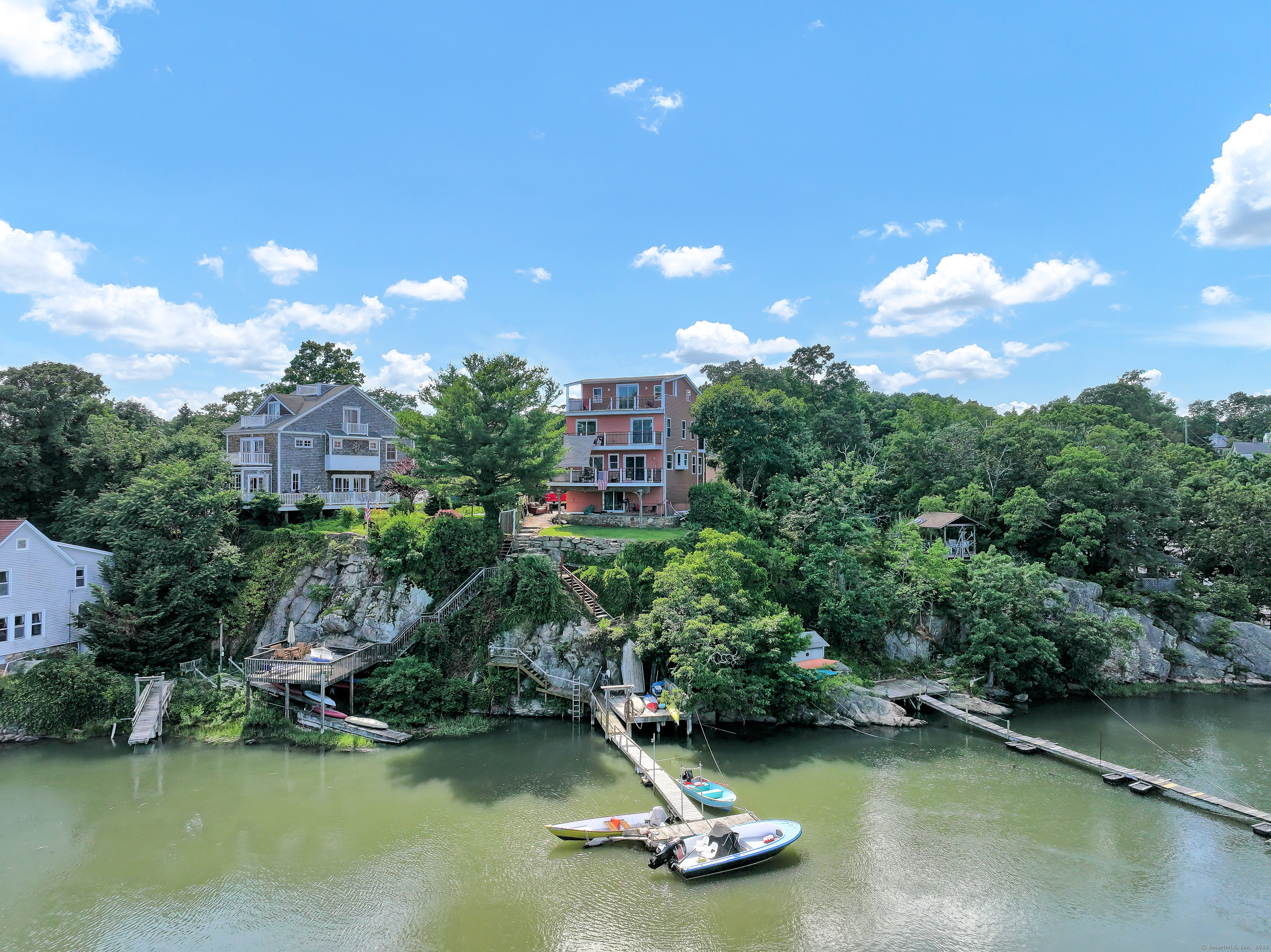 Property Photo:  1-3 Meadow Street  CT 06512 