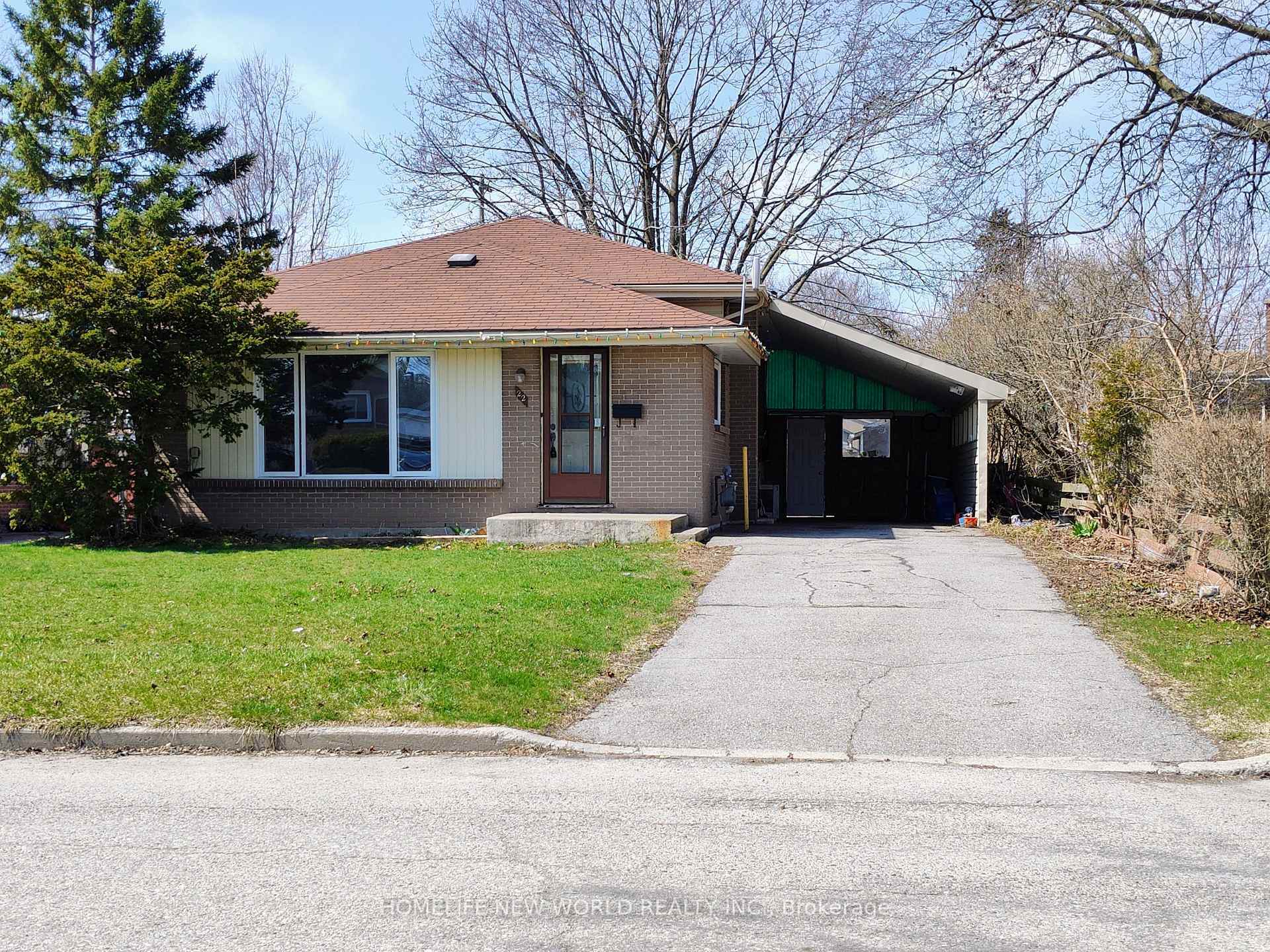 Property Photo: 22 Nelles Avenue ON K8N 3A8