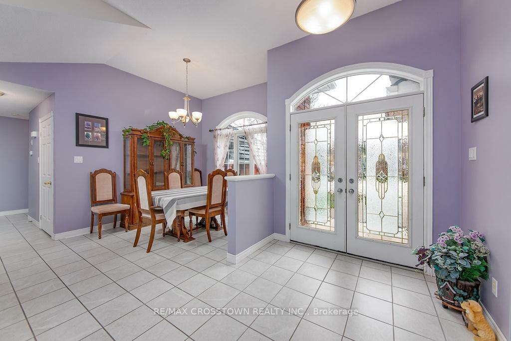 Property Photo: 10 Birchmount Circle ON L9Z 1H8