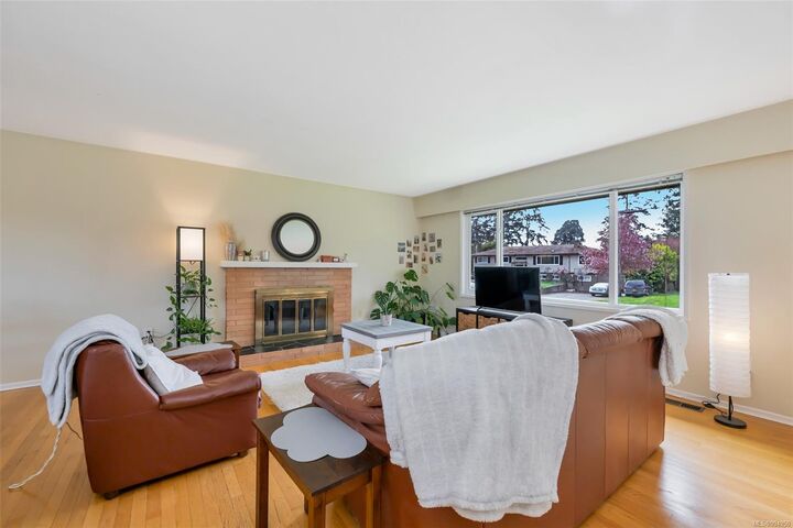 Property Photo: 1870 Ventura Way BC V8N 1R3