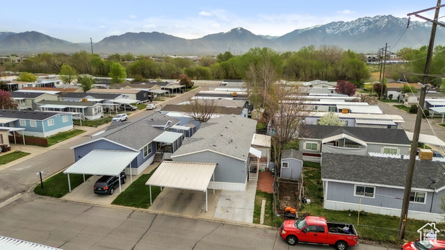 Property Photo: 3630 S La Suesue St 202 UT 84119