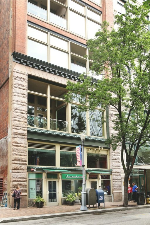 Property Photo: 941 Penn Ave 301 PA 15222