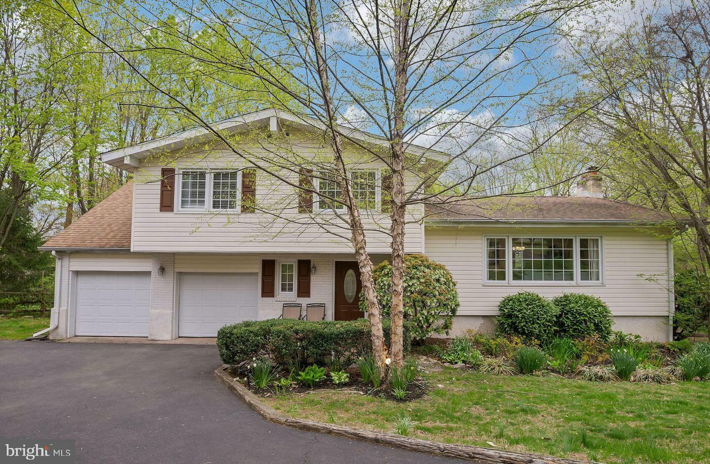 2318 Fairway Road  Huntingdon Valley PA 19006 photo