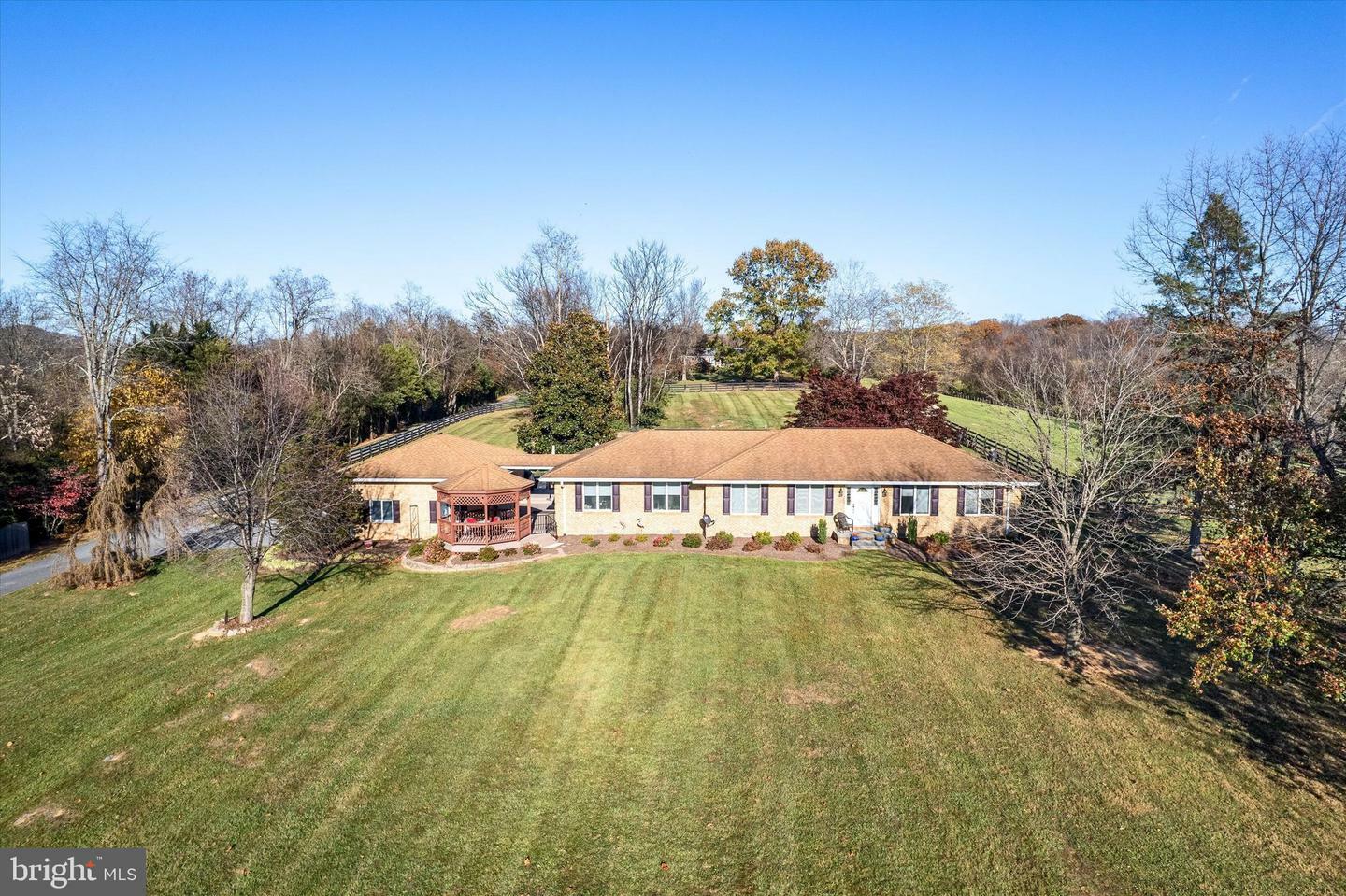 Property Photo: 777 Minebank Road VA 22645