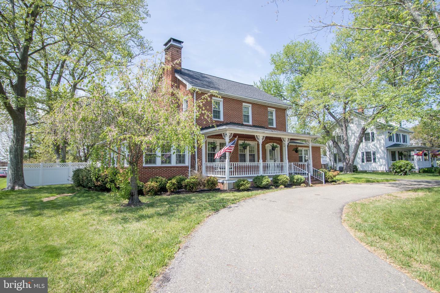 Property Photo: 23075 Hollywood Road MD 20650