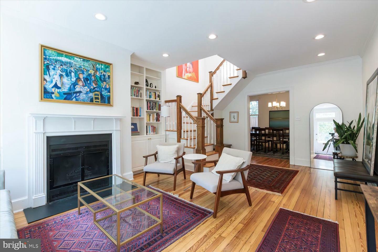 Property Photo: 152 North Carolina Avenue SE DC 20003