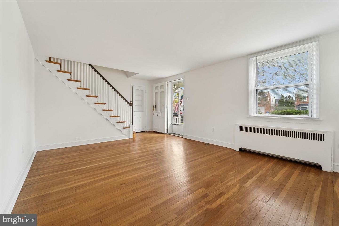 Property Photo: 14 Valley View Lane PA 19073