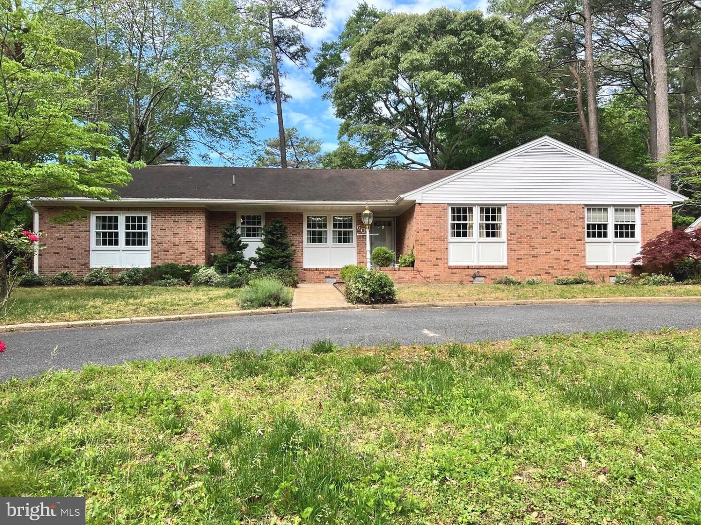 Property Photo: 602 Hunting Park Drive MD 21801
