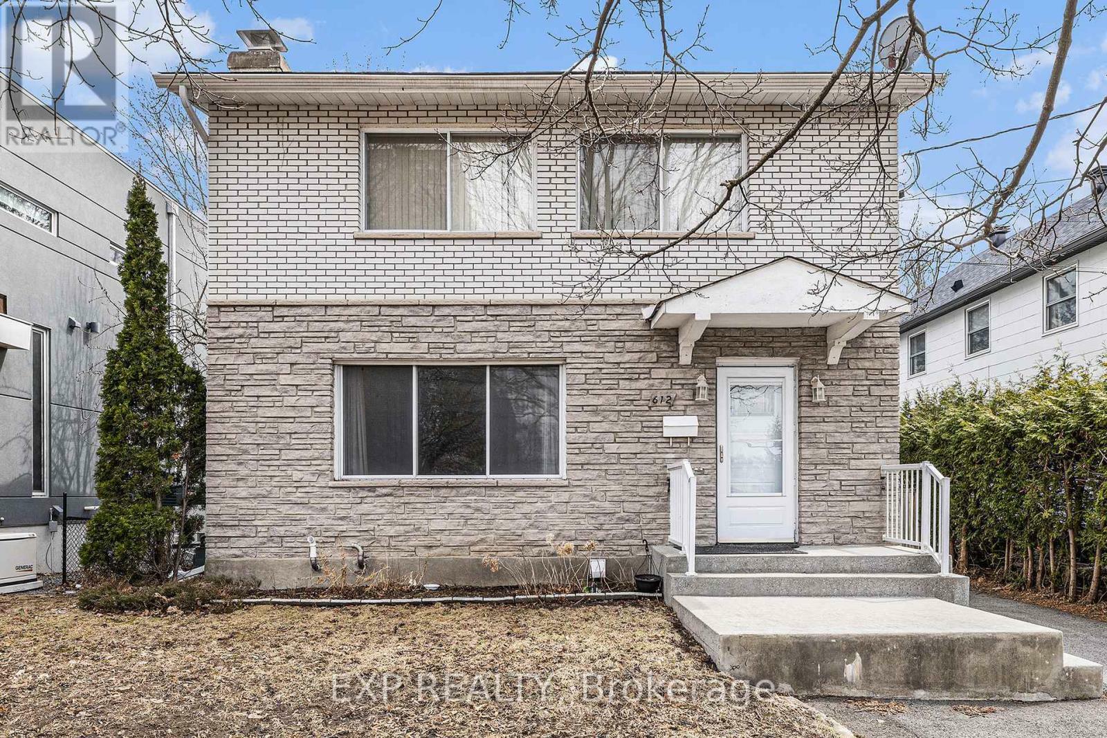 Property Photo:  612 Byron Avenue  ON K2A 0E5 