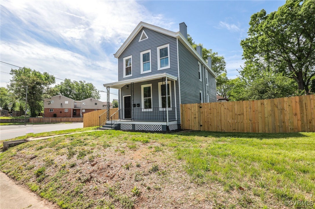 Property Photo: 727 E Gladstone Avenue VA 23222