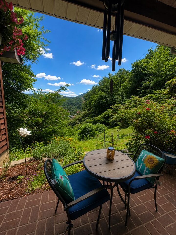 Property Photo: 2501 Kewanee Road KY 41501