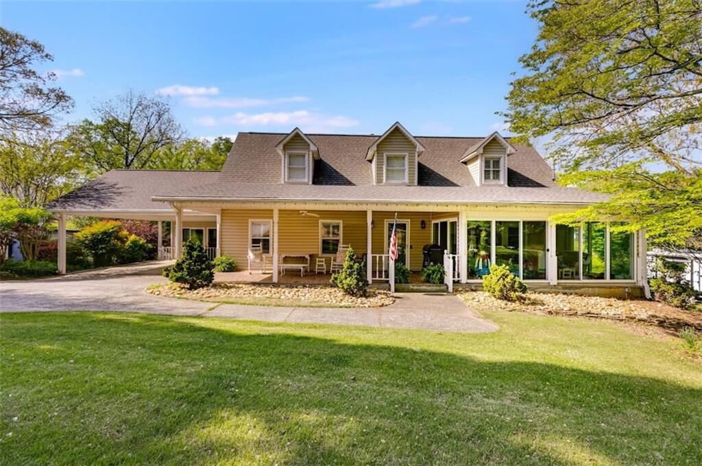 Property Photo: 317 Ellenwood Drive GA 30108