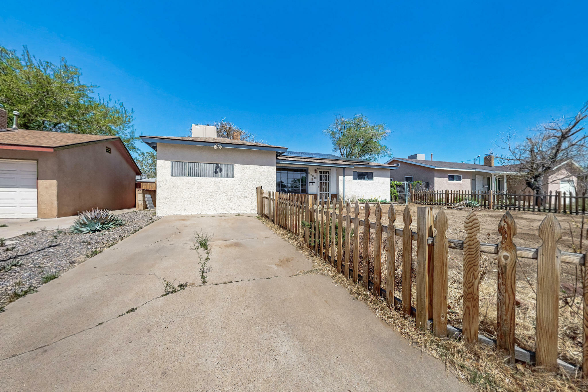 Property Photo: 1016 Field Drive NE NM 87112