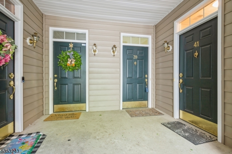 Property Photo: 39 Swing Bridge Lane Condo 39 NJ 08880