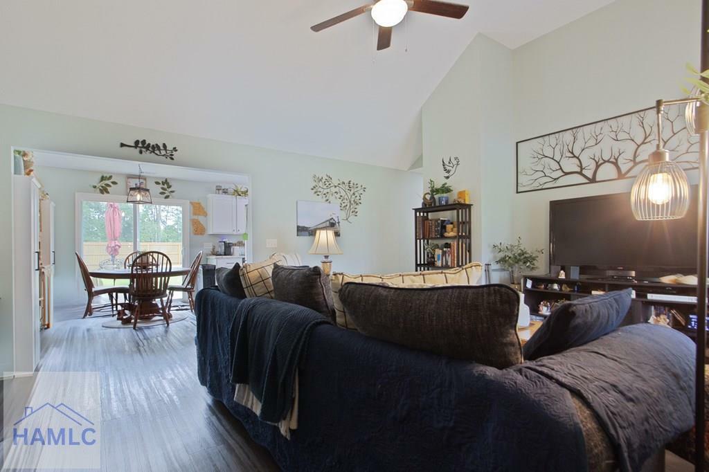 Property Photo: 209 Bull Street GA 30427