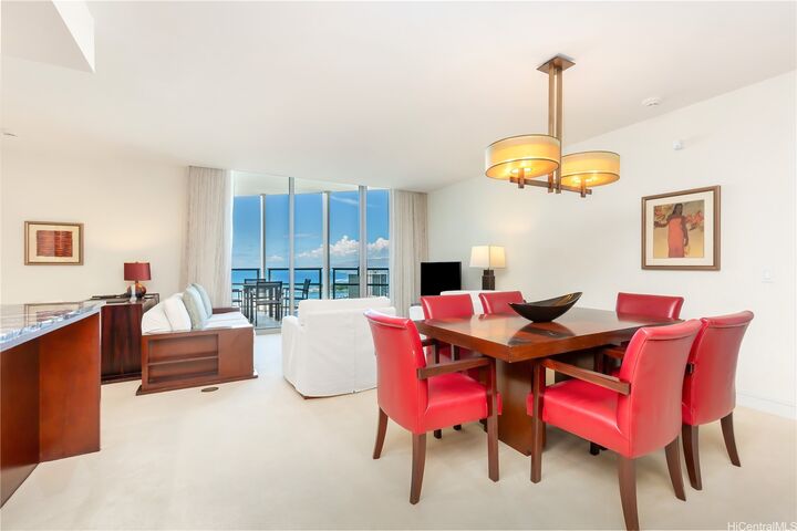 Property Photo: 223 Saratoga Road 3703 HI 96815