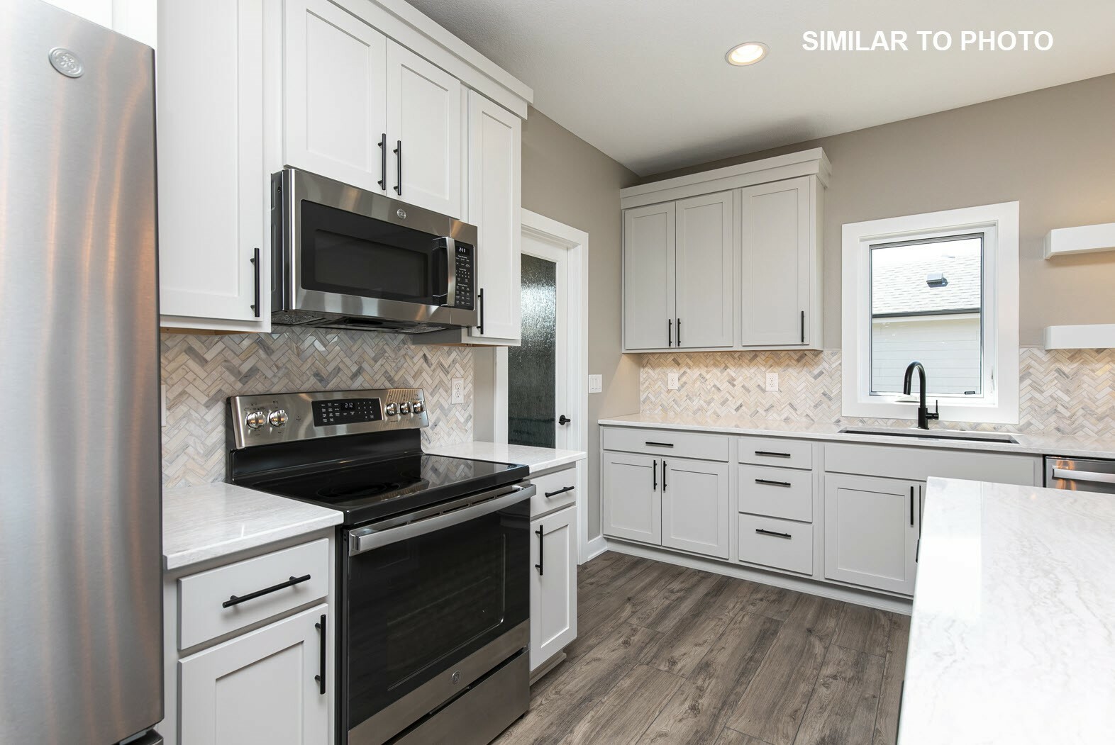 Property Photo: 530 Walnut Drive IA 50124