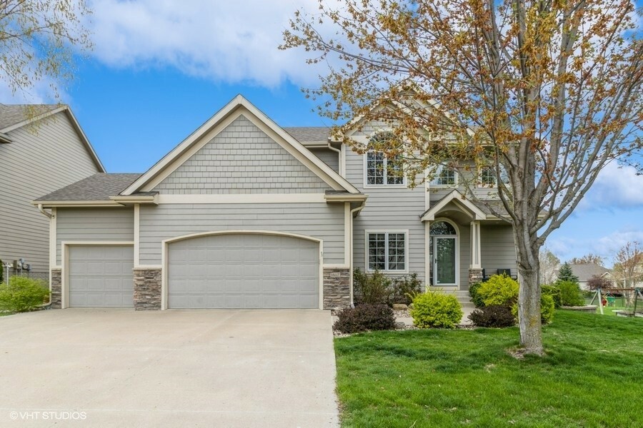 Property Photo: 14617 Dellwood Drive IA 50323