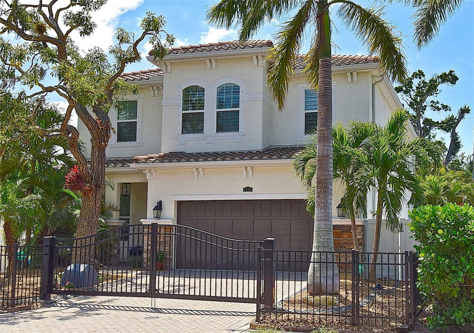 1966 Hyde Park Street  Sarasota FL 34239 photo