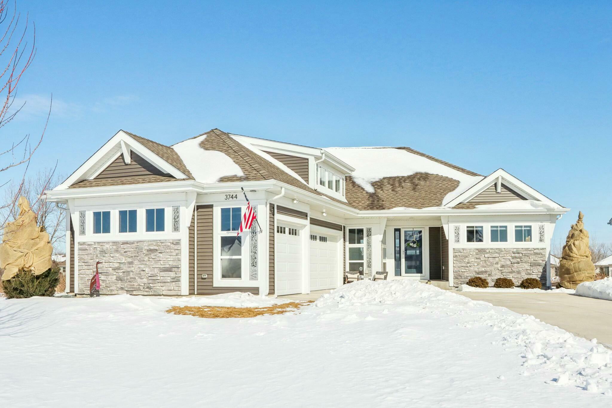 Property Photo: 3744 Morris St WI 53126