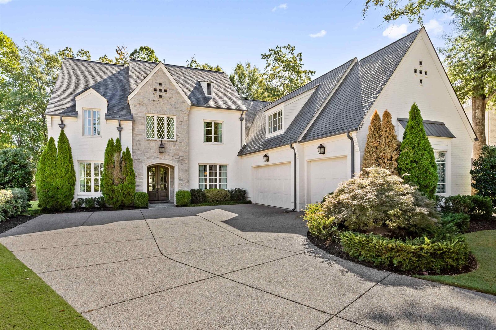 Property Photo:  1217 S Dubray Pl  TN 38017 