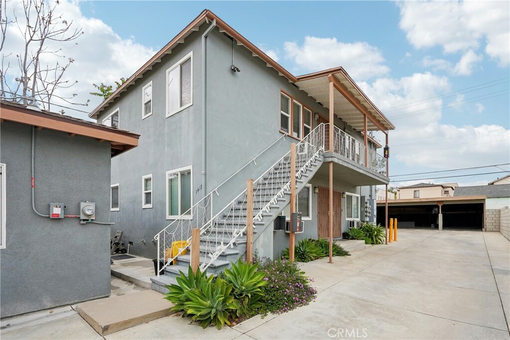 Property Photo: 1417 Rock Glen Avenue C CA 91205