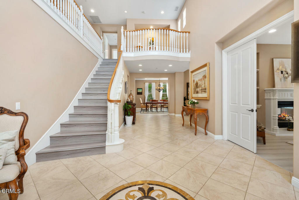 Property Photo:  4053 Eagle Flight Drive  CA 93065 