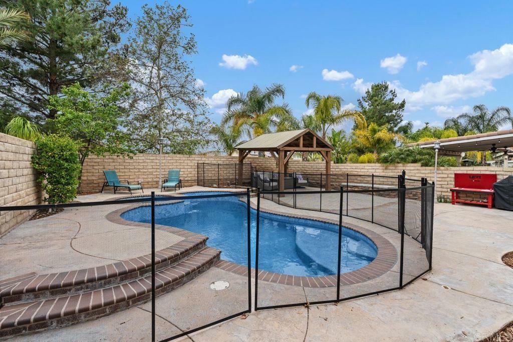 Property Photo: 28331 Lorita Lane CA 91350