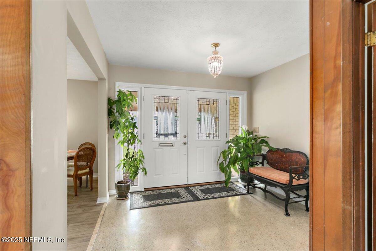 Property Photo: 2327 Cheryl Drive FL 32217