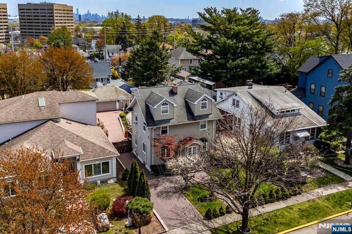 Property Photo:  277 Orient Way  NJ 07070 