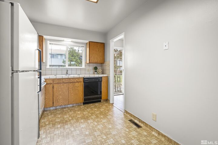 Property Photo: 28 Smithridge NV 89502
