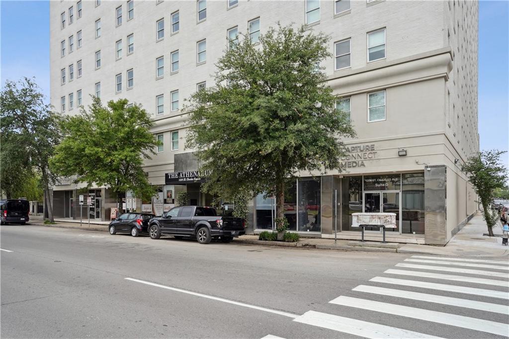 Property Photo: 1205 St. Charles Avenue 714 LA 70130