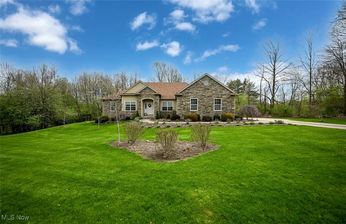 Property Photo: 93 N Hametown Road OH 44333