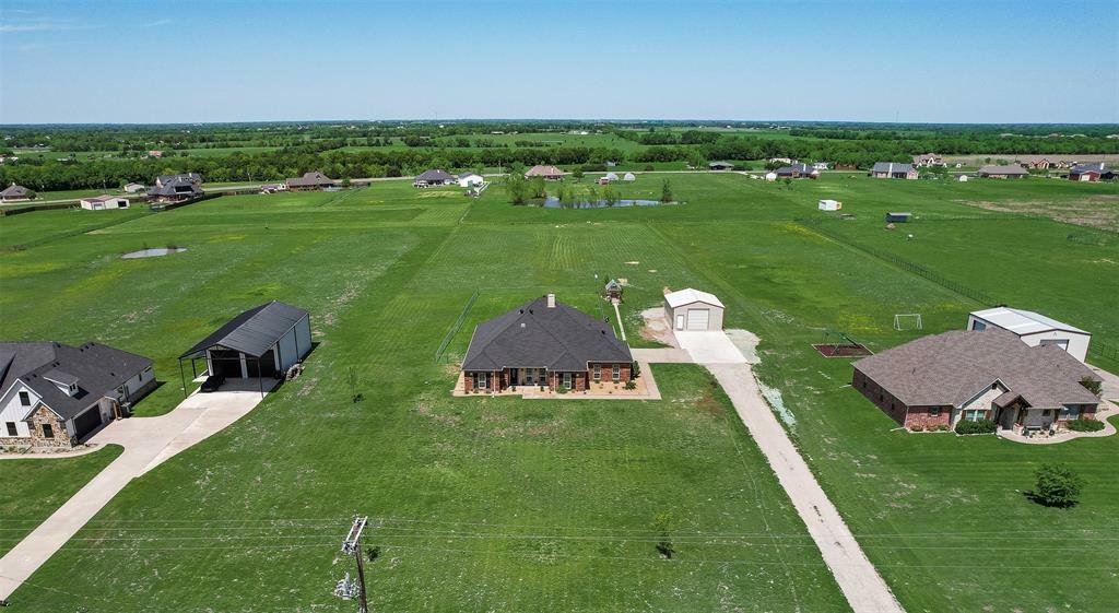 Photo de la propriété: 3450 County Road 2156 TX 75135