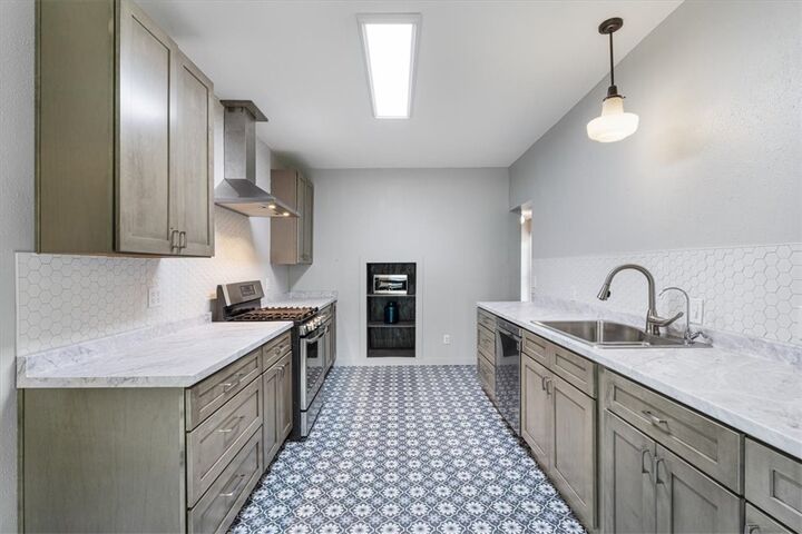 Property Photo: 501 SE Main Street AR 72736