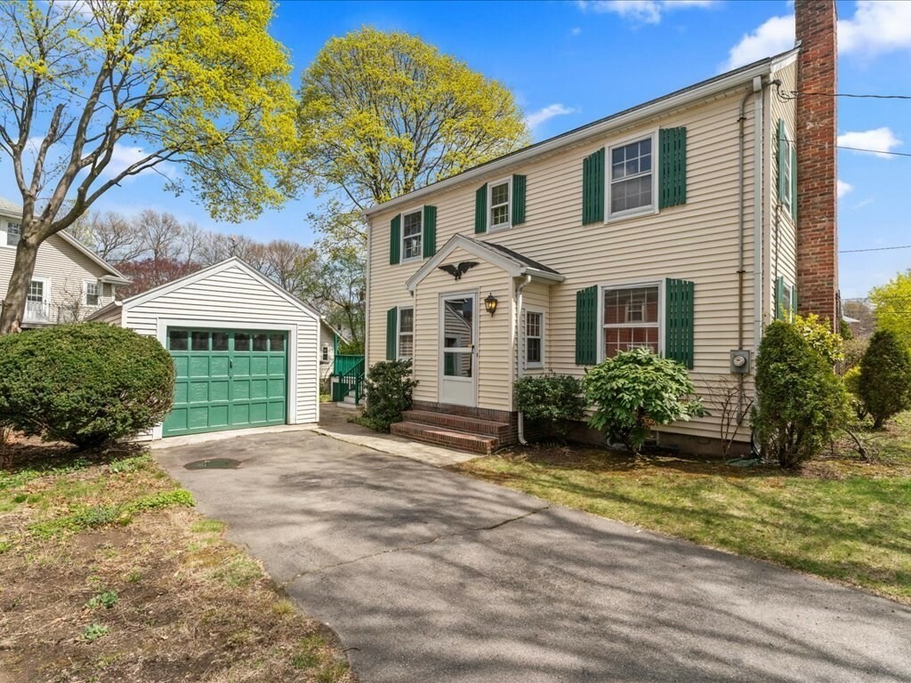 162 Milton St  Quincy MA 02170 photo