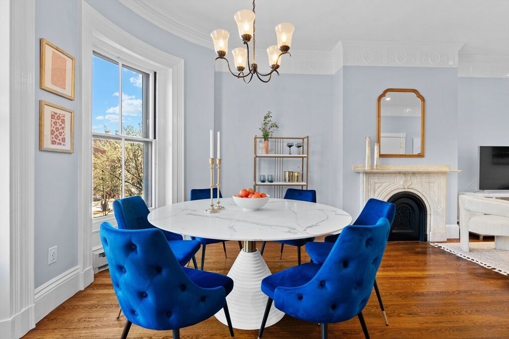 Property Photo:  688 Tremont St 2  MA 02118 