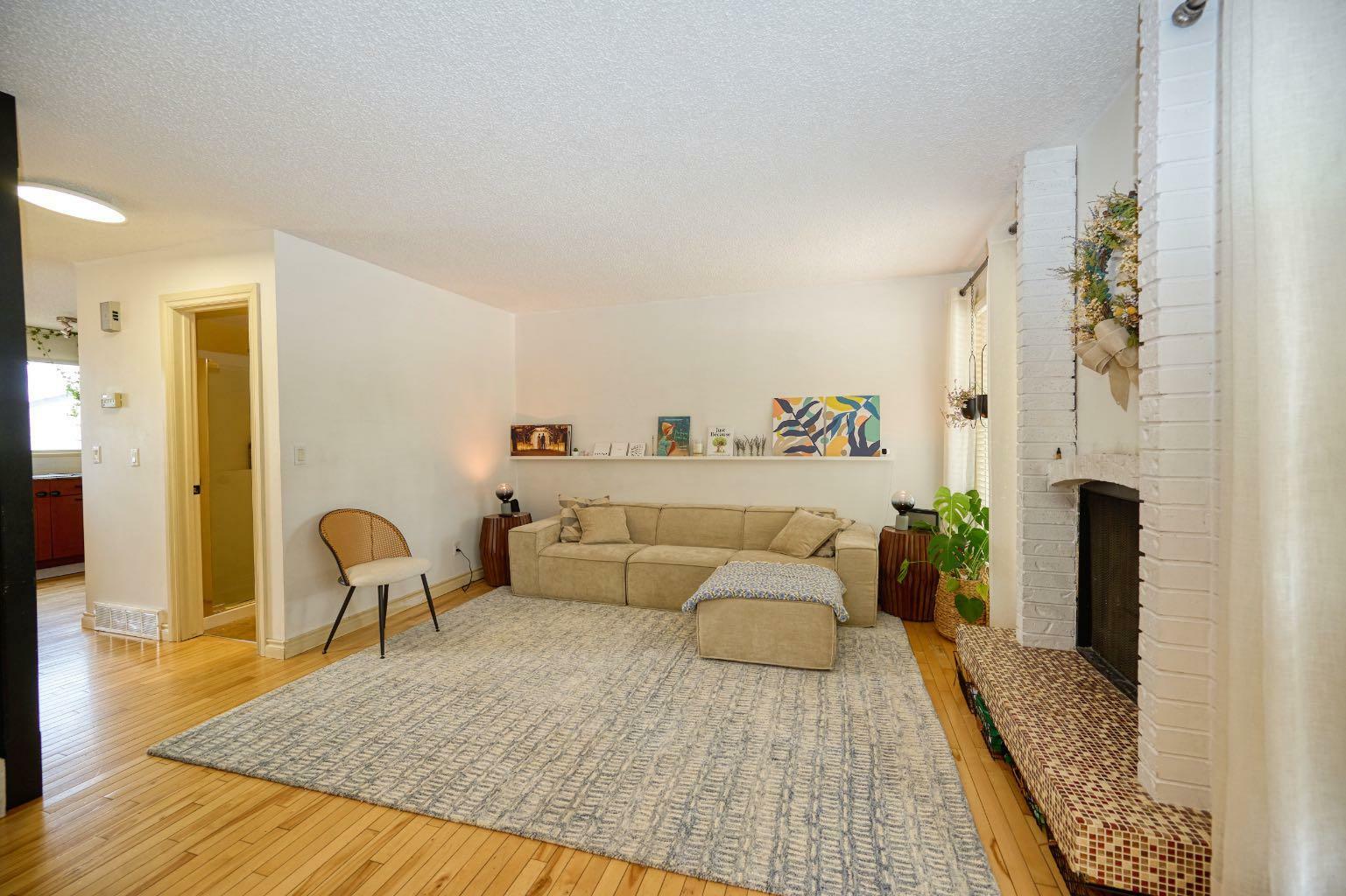 Property Photo: 4 Strathcona Crescent SW AB T3H 1L1